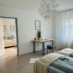 Albglueck 1 Hechingen, 2 Schlafzimmer, Bis 5 Personen, Burg 5 Km *
