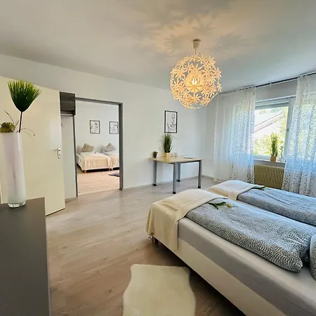 Albglueck 1 Hechingen, 2 Schlafzimmer, Bis 5 Personen, Burg 5 Km 公寓 *