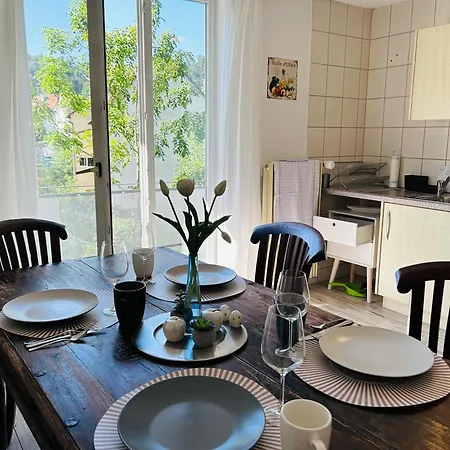 Albglueck 1 Hechingen, 2 Schlafzimmer, Bis 5 Personen, Burg 5 Km * 赫辛根