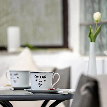 Albglueck 1 Hechingen, 2 Schlafzimmer, Bis 5 Personen, Burg 5 Km Lägenhet